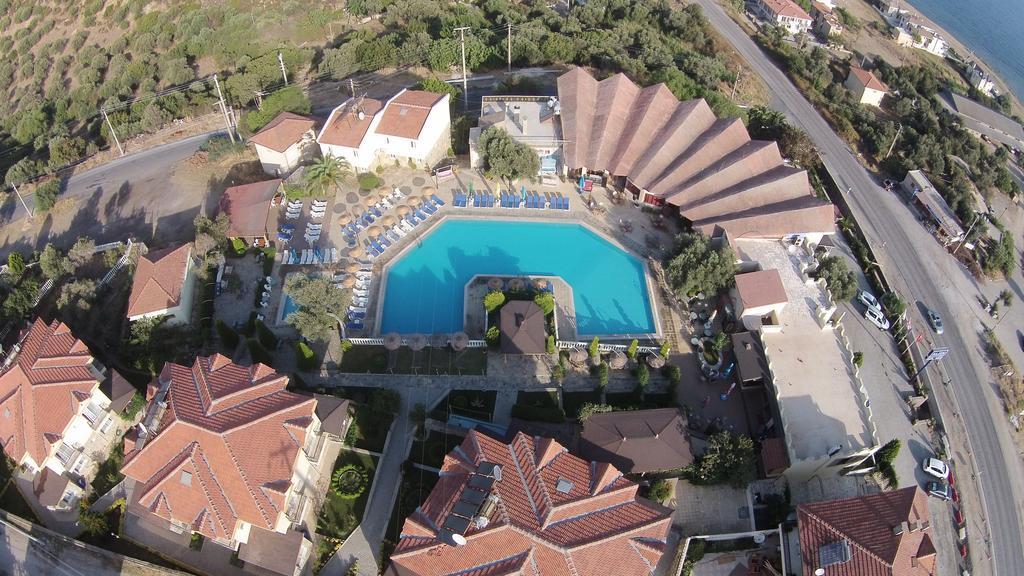 Alize Resort Hotel Yenifoca Exterior photo